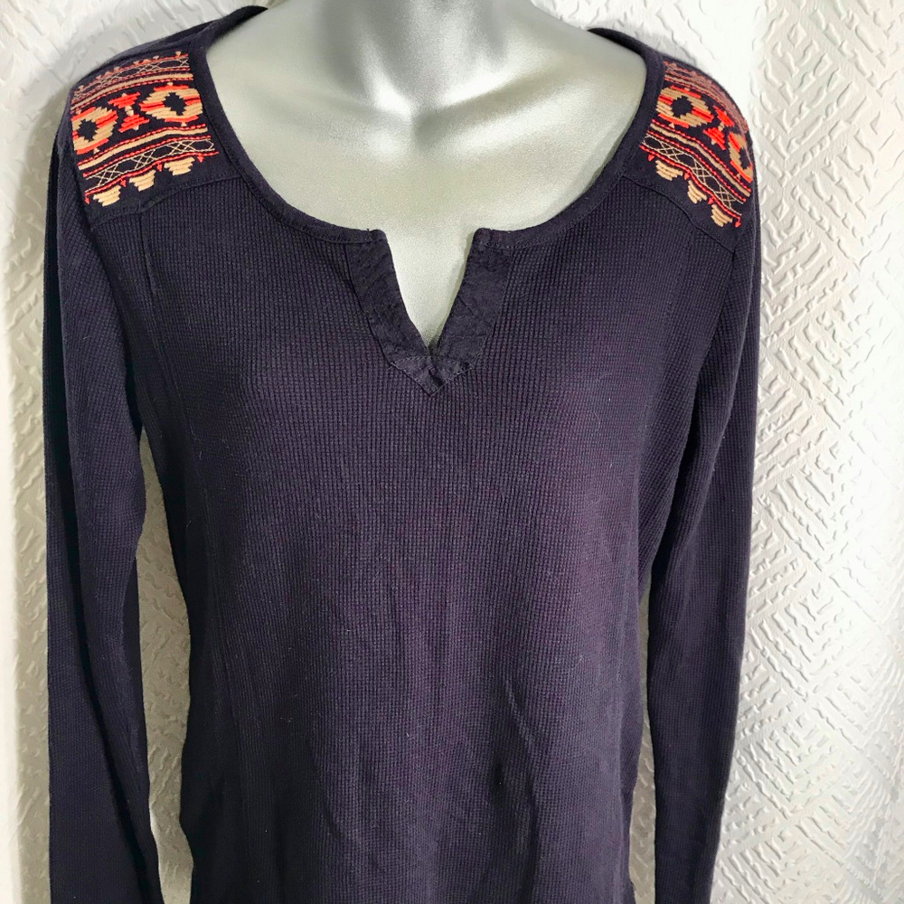 Eddie Bauer Tee with embroidery